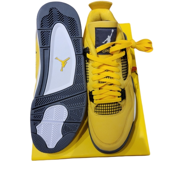 Air Jordan 4 Retro Lightning Shoes Size 11 - Picture 3 of 12